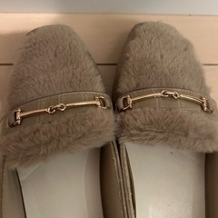 ファー付き♡パンプス 23.5㌢ベージュ　フォーマル　おまけ付き✨の画像