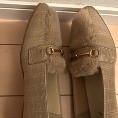 ファー付き♡パンプス 23.5㌢ベージュ　フォーマル　おまけ付き✨の画像