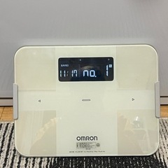 ♦️最終値下げ♦️OMRON体重計/体組成計 カラダスキャンの画像