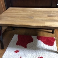 折り畳み机の画像