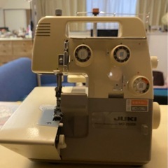 ジャンク品　JUKIロックミシン MO-350DX