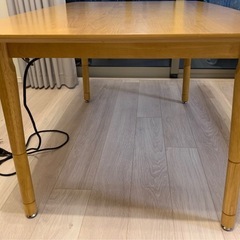 高さ調整可能  こたつテーブルの画像