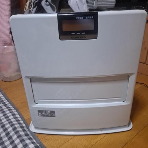 新品同様！　コロナ　石油ファンヒーター