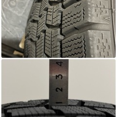 プリウス　スタットレス　４本セットの画像