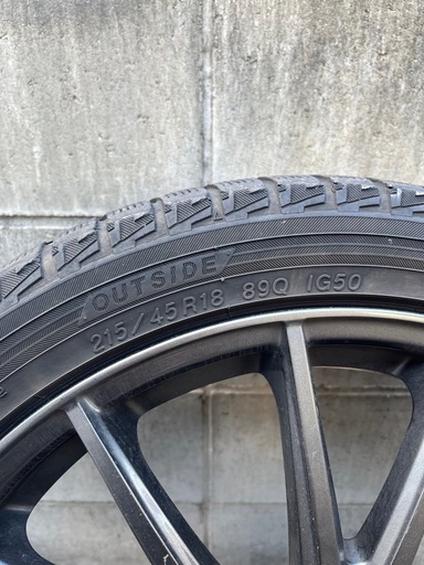 [取引中]スタッドレスタイヤ　215/45R18　　