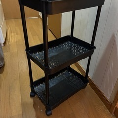 お話し中キャスター付きワゴン軽い！