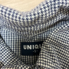 UNIQLO チェックシャツの画像