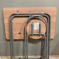 折りたたみデスク&チェアセットの画像