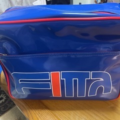 フィッタ　　バック