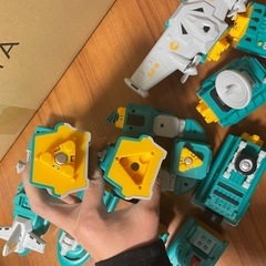 磁気車のおもちゃ、磁気変形車 - 子供用マグネットブロック | 教育用建設車両マグネットブロック、楽しい変形車のおもちゃ、子供向け4-6歳の画像