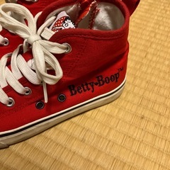 スニーカー　22.0cmの画像
