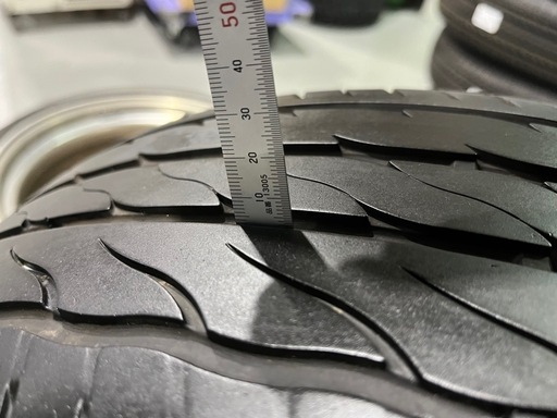 ハイエース タイヤホイール 20インチ 4本セット