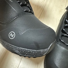 NIDECKER(ナイデッカー)というブランドのスノーボードブーツです。の画像
