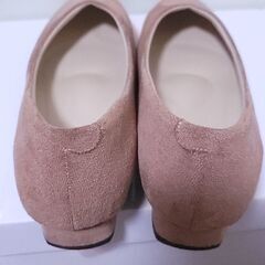 美品kirei スエードパンプス23.5の画像