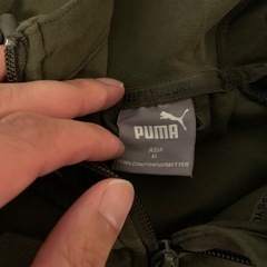 PUMA  パーカー　XL
の画像