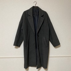 グレー ロングコートの画像