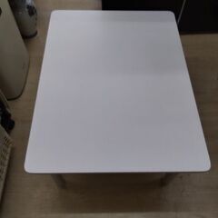 メルカリ 座卓、ローテーブル(テーブル)の中古が安い！激安で