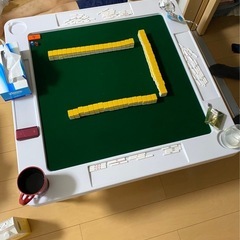 高さが調整できる麻雀テーブルの画像