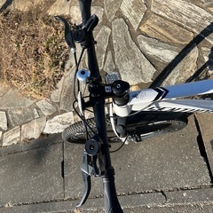 自転車 バイク マウンテンバイク 太いタイヤ 21段変速 26インチの画像