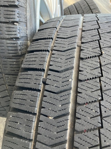 スタッドレスタイヤ　195/55r16