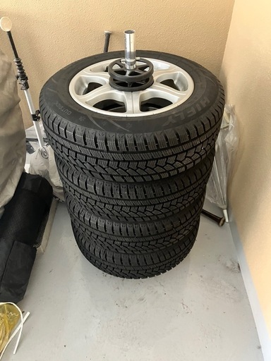 期間限定大幅値下げ！【溝9分残り】195/65R15 ホイール付きスタッドレスタイヤ