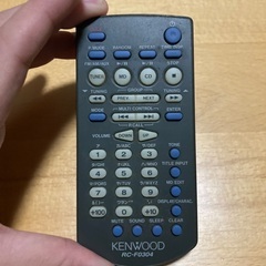 【お譲りします】カメラの充電器＆オーディオのリモコンの画像