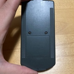 【お譲りします】カメラの充電器＆オーディオのリモコンの画像