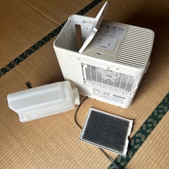 加湿器　温風気化式DAINICHIの画像