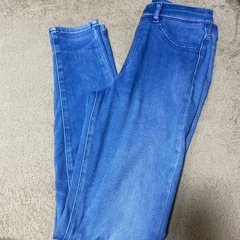 UNIQLO ユニクロデニム パンツ ジーンズ レギンスパンツ ...