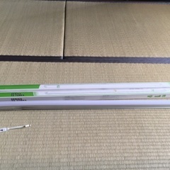 LED照明40w（消費18w）未使用　2本です