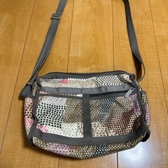 LeSportsac　レスポ―トサック　ショルダーバッグ　ナイロン