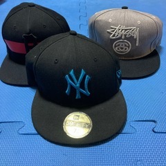 ニューエラキャップ？引取先決まってますの画像