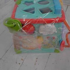 フィッシャープライス Play & Learn Activity Cube 25x24x20cm　A7322の画像