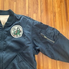 リバーシブルジャンパーの画像