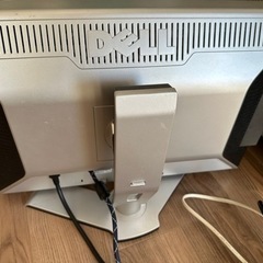液晶モニターDELL 2408WFPb 24インチの画像