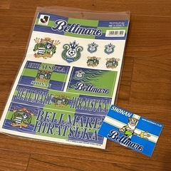 ベルマーレ平塚のステッカーシールと日本代表のパスケース