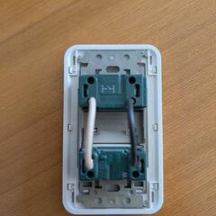 埋め込みスイッチ WTF 10016の画像