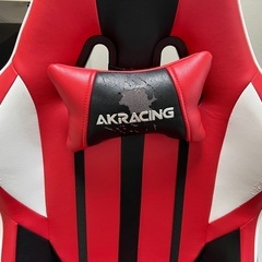 [最後の値下げ]ゲーミング座椅子(AKRACING)&ローデスク(タンスのゲン)セットの画像