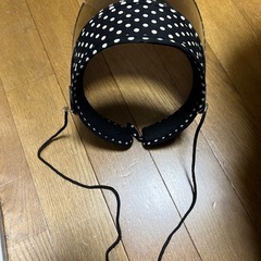 サンバイザー（黒水玉）の画像