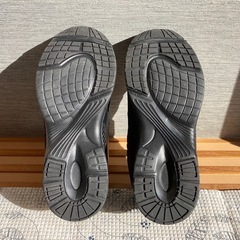 スニーカー　22.5cmの画像