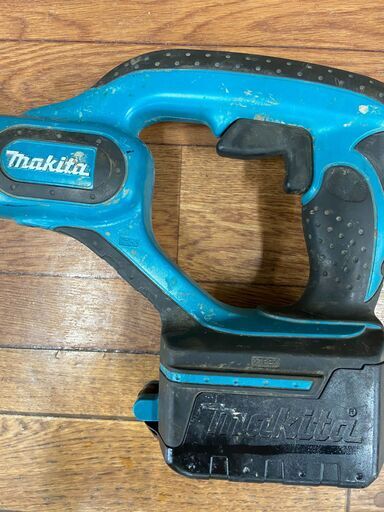 【中古】【動作OK】【店頭引取限定】MAKITAマキタ  14.4V充電式コンクリートバイブレーター VR440D　9130円（税込）2088