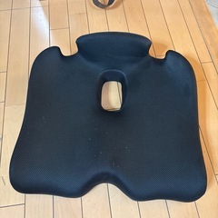 坐骨神経痛矯正クッション