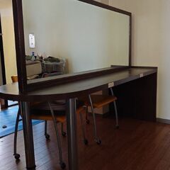 メイクテーブル