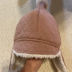 ☆西松屋☆ポンポン付きボア帽子　50cmの画像