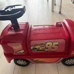 カーズのオモチャの画像