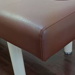 施術ベットの画像