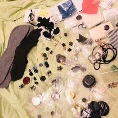 ボタン　セット　裁縫　リメイク　ビーズ　蜻蛉玉　スワロフスキー　鋲　釦　ぼたんの画像