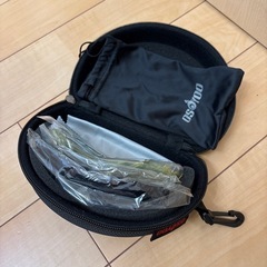 スポーツサングラス　ハードケース、替えレンズ付きの画像