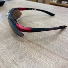 スポーツサングラス　ハードケース、替えレンズ付きの画像