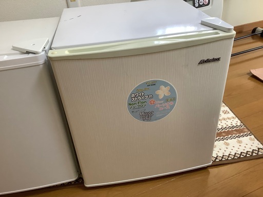 小型冷蔵庫②